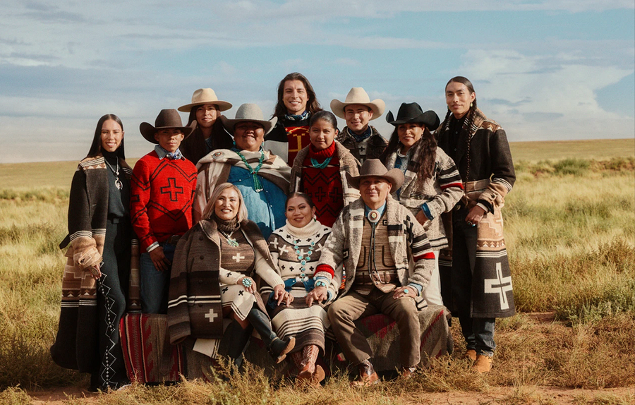 Ralph Lauren разработал коллекцию вместе с художницей по текстилю из племени навахо