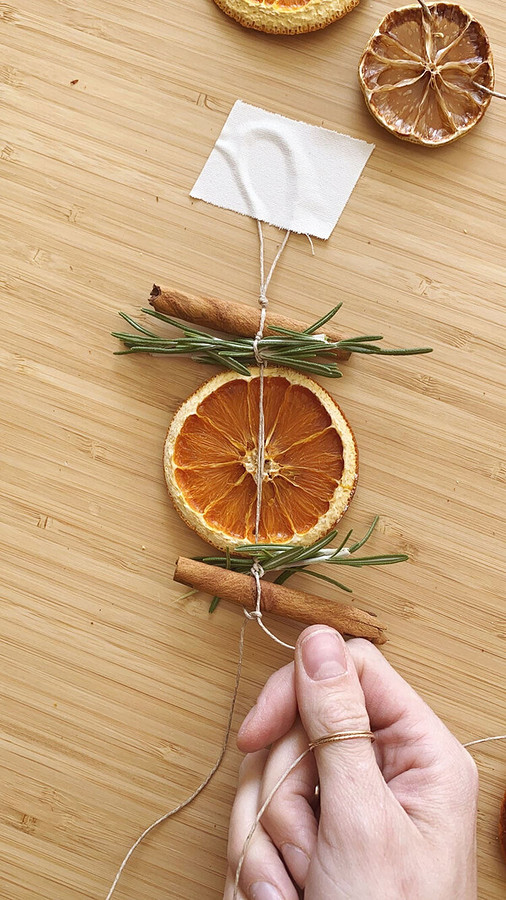 Самые необычные новогодние украшения из апельсинов: 12 идей