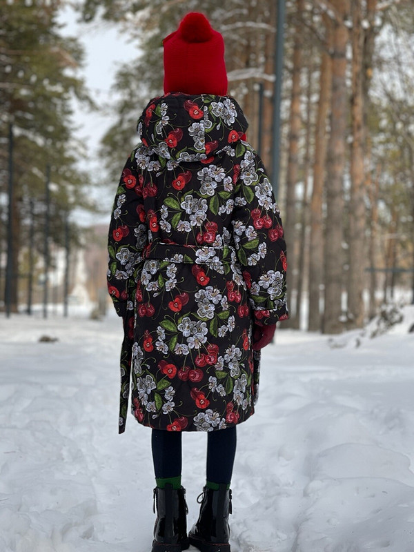 Пальто из стёжки «Зимняя вишня» от Маруся Лапенина