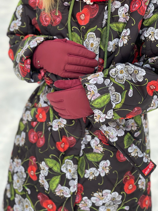 Пальто из стёжки «Зимняя вишня» от Маруся Лапенина