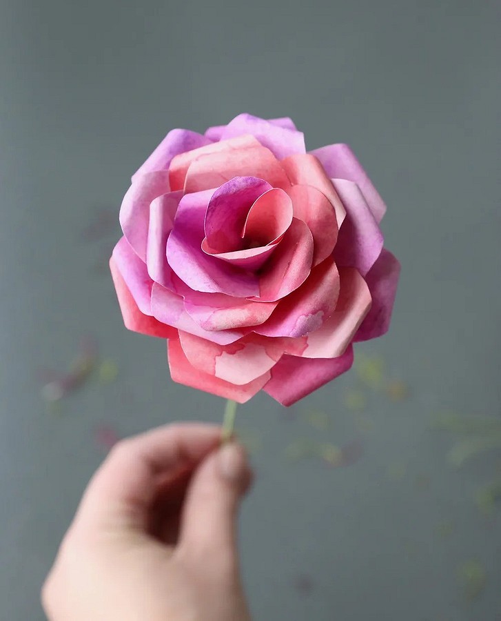 Как сделать розу из бумаги: 10 мастер-классов в разных техниках