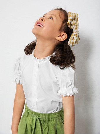 Модель блузки с рукавами-фонариками ракурс