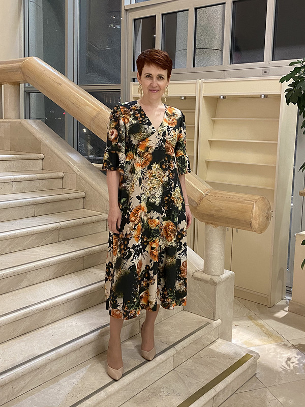 Платье - микс двух выкроек Burda от Юлия Деканова - редактор сайта