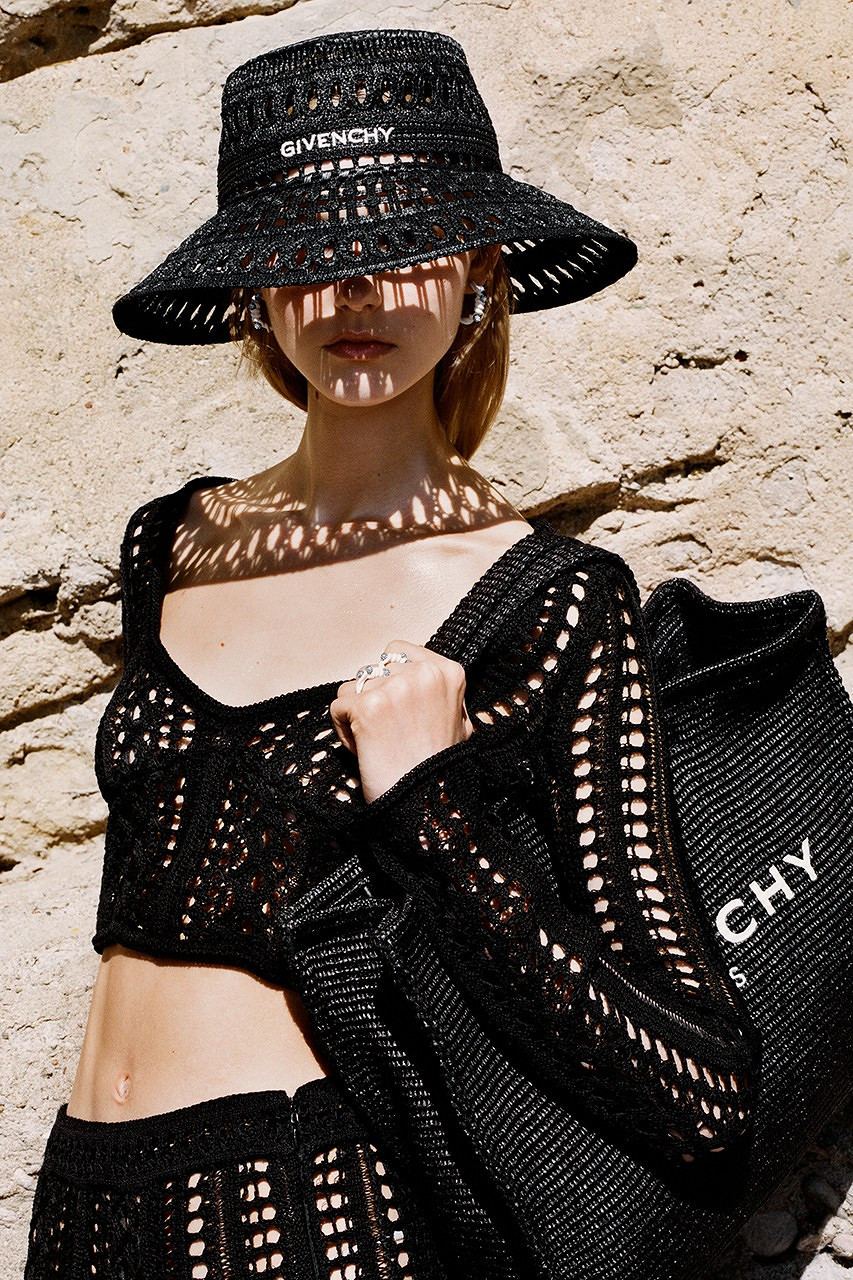 Givenchy выпустил пляжную капсулу — BurdaStyle.ru