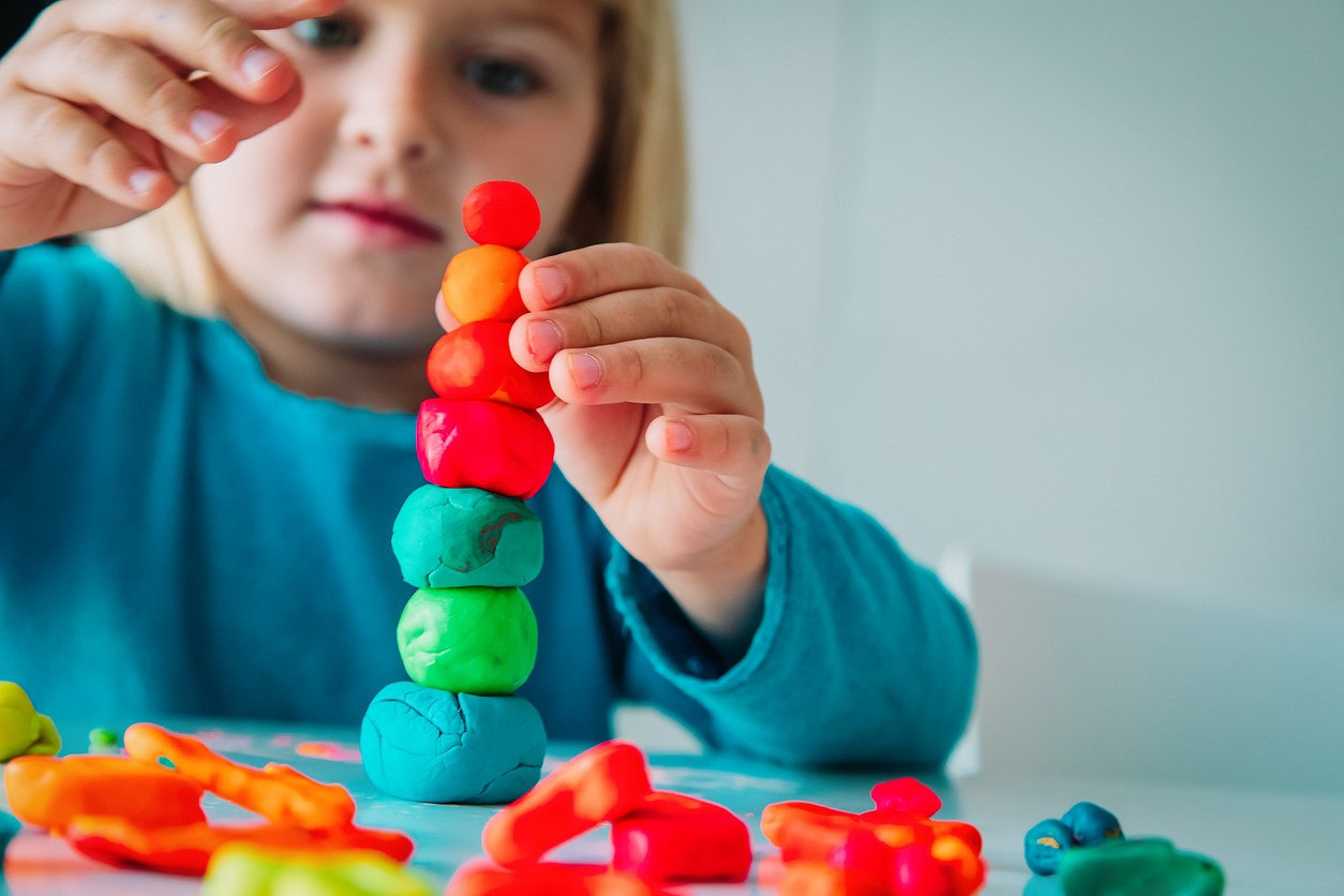Как сделать пластилин Play-Doh в домашних условиях