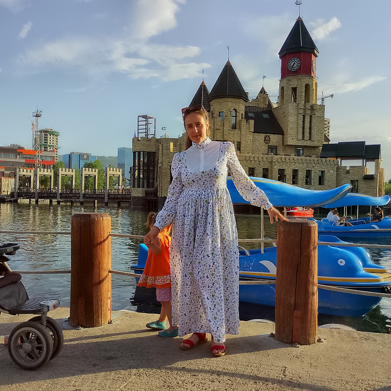 Платье с пластроном от Korzyk