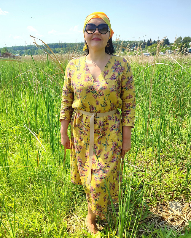 Льняное платье с цельнокроеными рукавами от Любаева Светлана