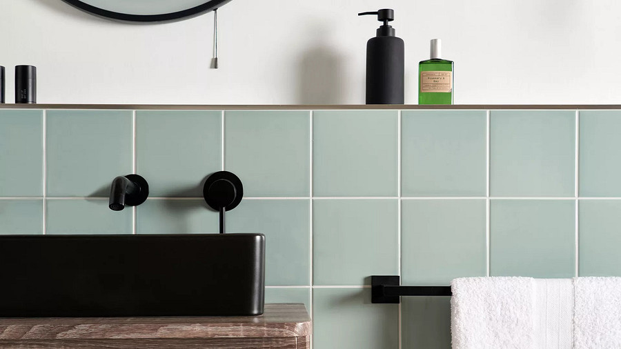 Как покрасить плитку в ванной: пошаговый мастер-класс + хитрости и советы