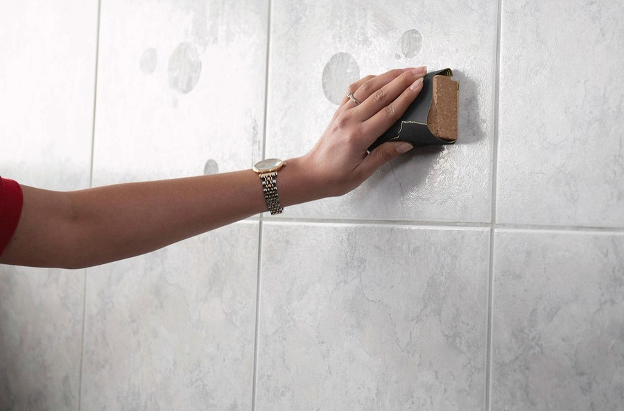 Как покрасить плитку в ванной: инструкция и рекомендации профессионалов