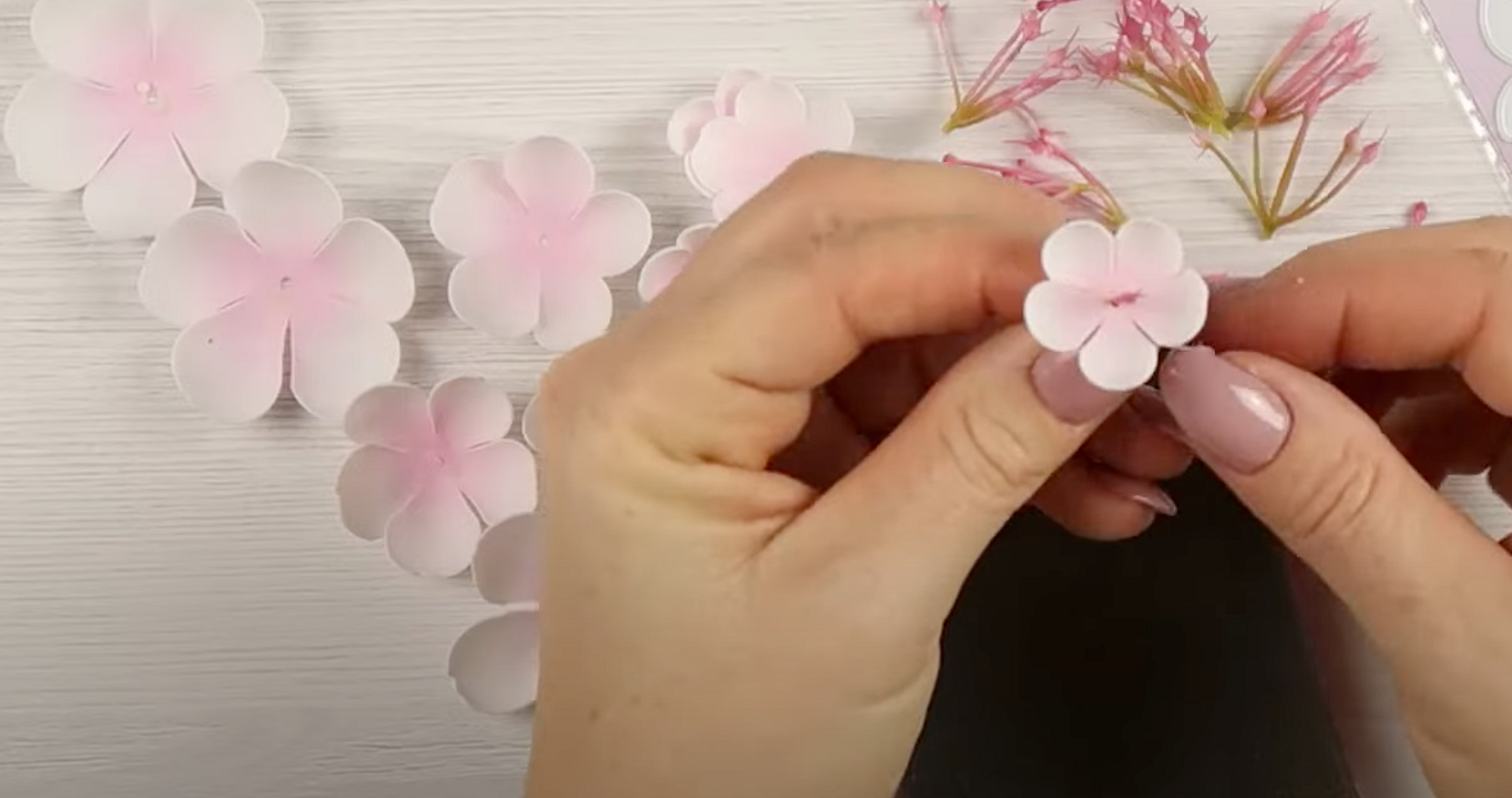 Цветы из фоамирана своими руками с пошаговым фото для начинающих