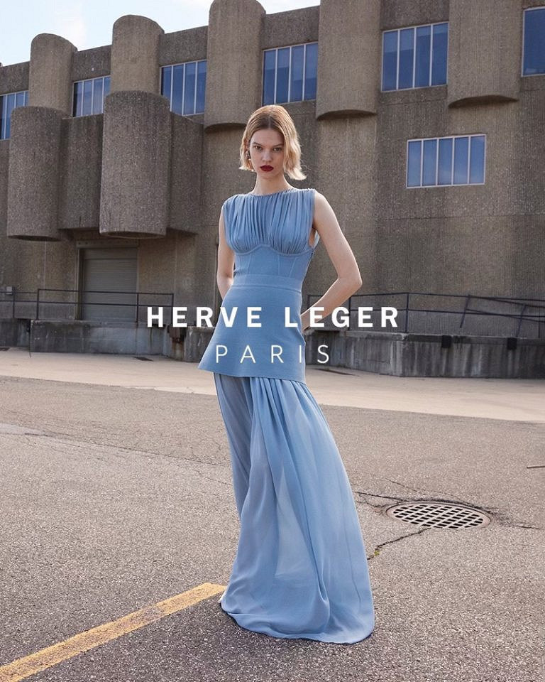 Культовые бандажные платья: Hervé Léger представил осеннюю кампанию