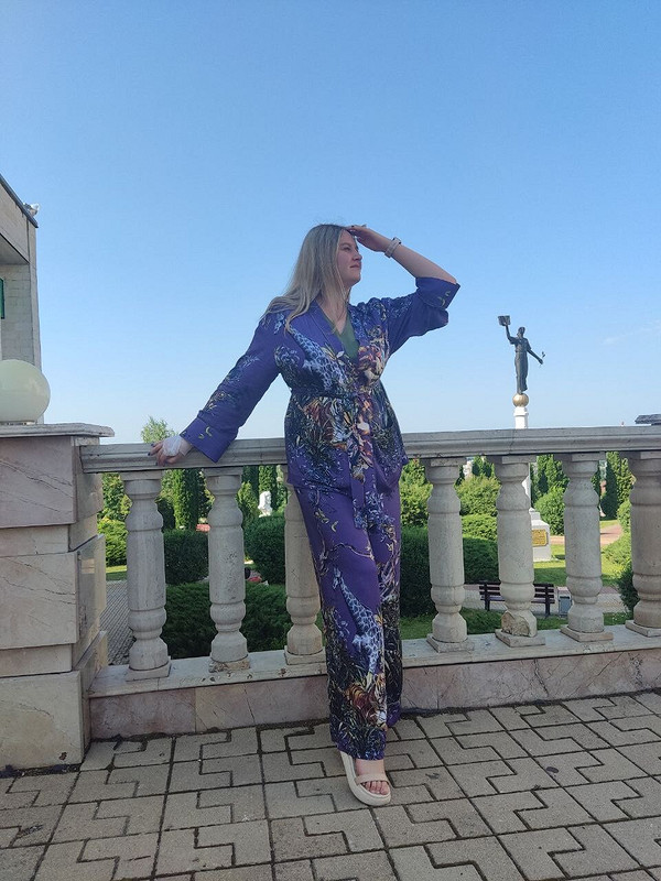 Брючный костюм в пижамном стиле от Оксана Сыса СОК 