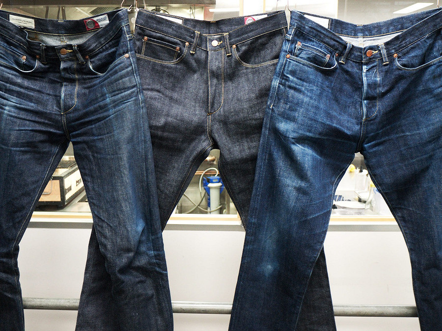 Способы выведения пятен с джинсов