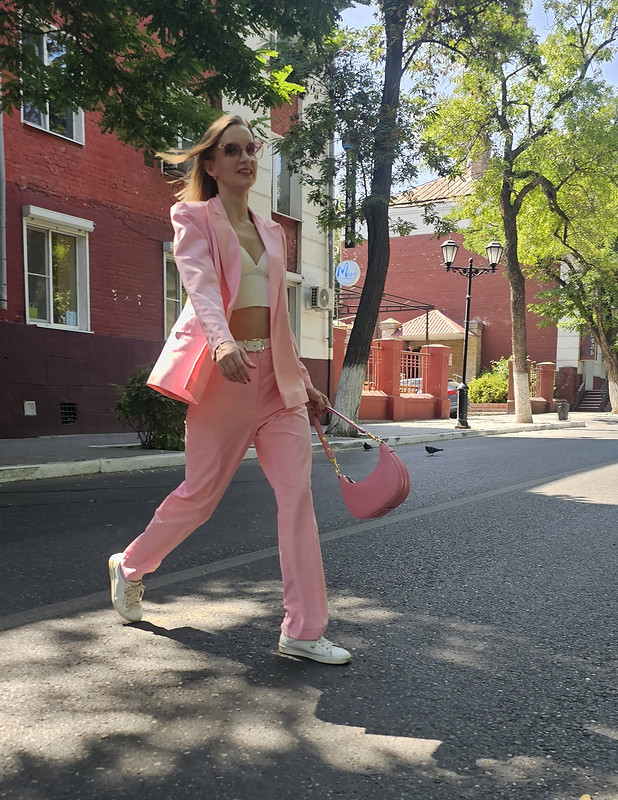 Костюм розовый: жакет и брюки от kisulka83