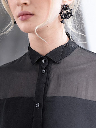 Модель блузки-рубашки прямого кроя  детали