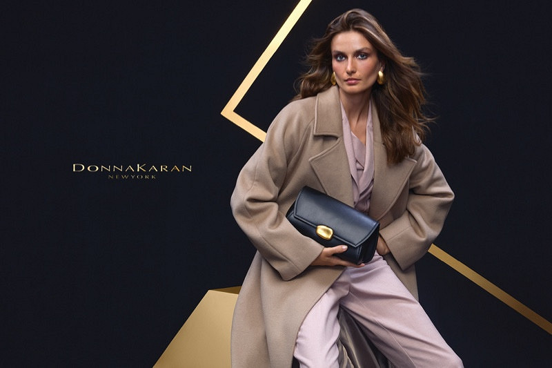 Donna Karan показал элегантные образы в новой кампании 