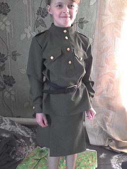 Работа с названием Военная форма на девочку 6 лет: рубашка и юбка