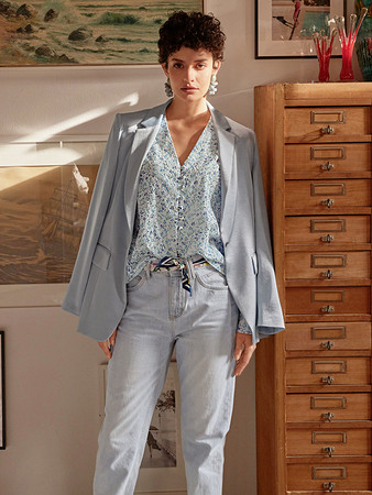 Прозрачная блузка: как носить, не теряя приличия - Мода и стиль