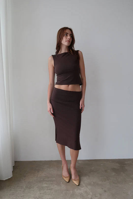 Супер модная юбка-карандаш 2024-2025 – фото, образы, с чем носить юбку карандаш