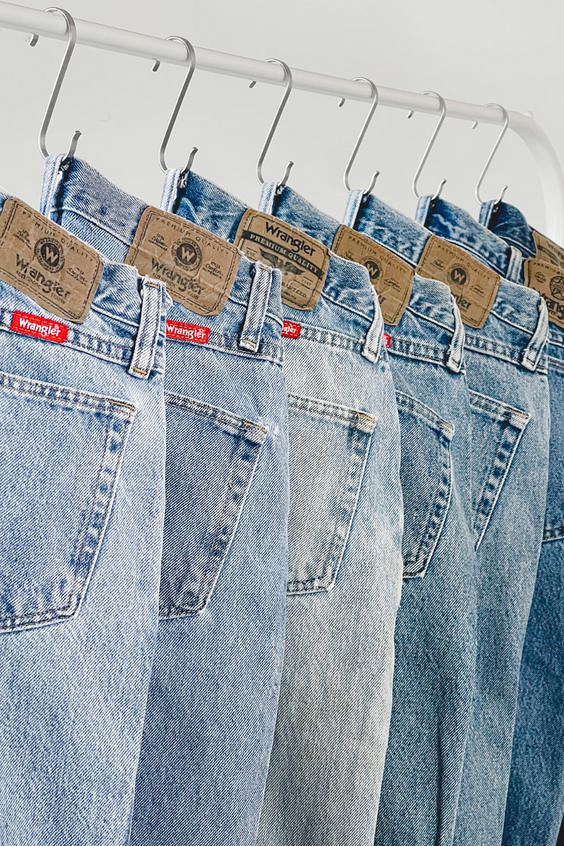 Как отличить настоящие джинсы Montana от подделки?
