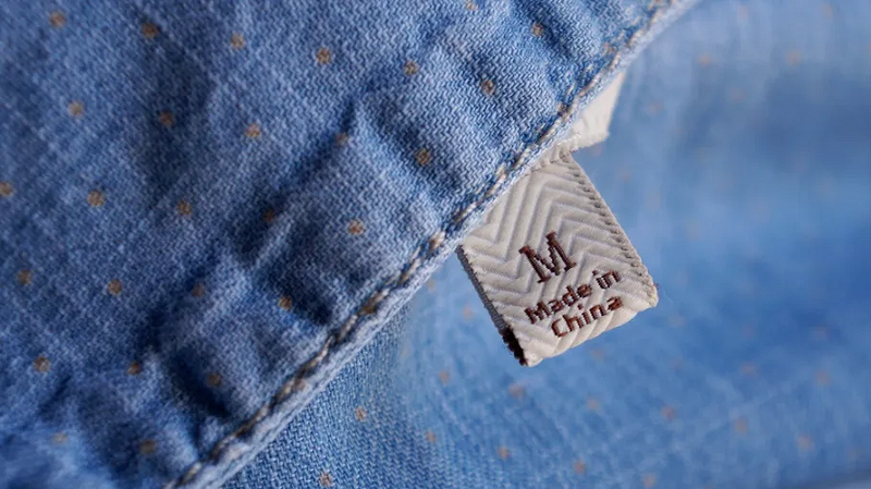 Фирменные джинсы: как отличить подделку от оригинала