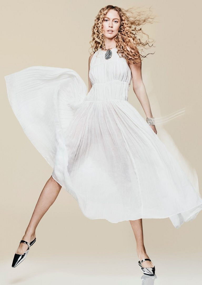 Весенне-летняя кампания H&M стала одой белому цвету