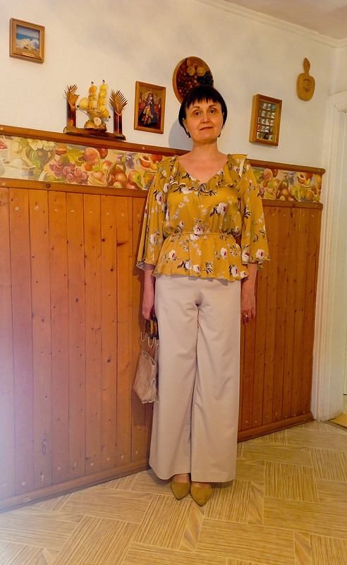 Блузка с воланом и любимые брюки от Ольга Найкова