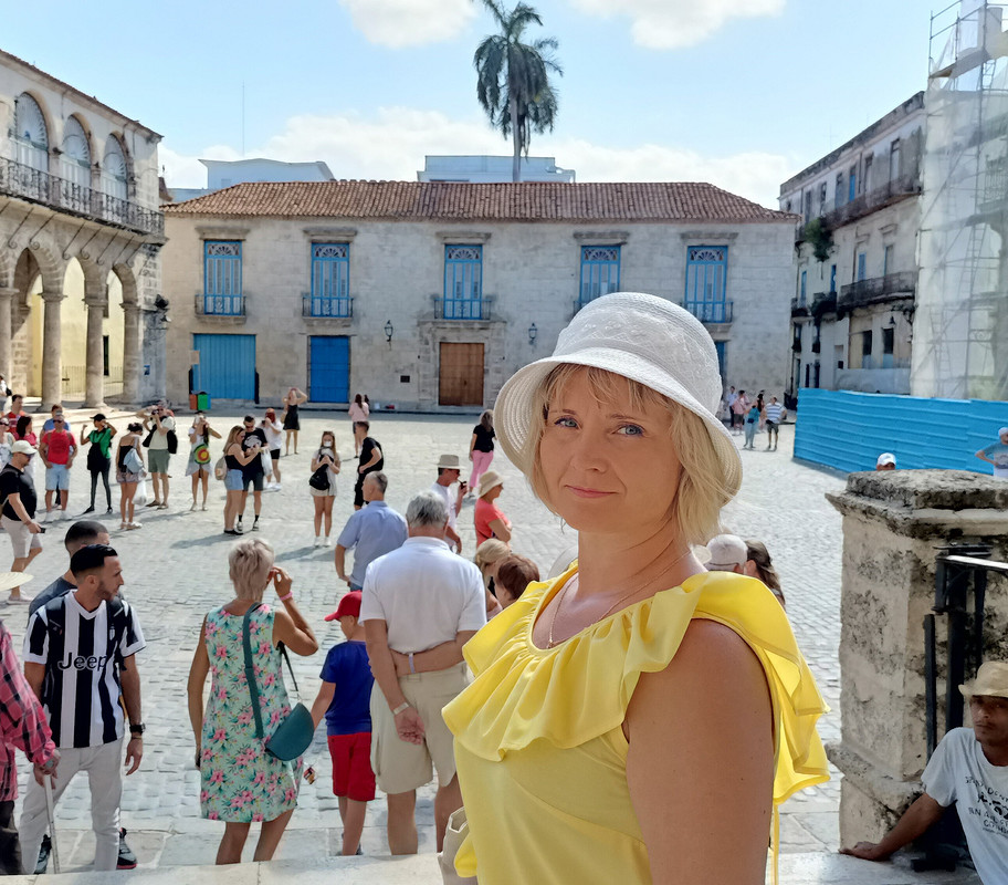 Топ с глубокими вырезами, или Солнечная Куба от Ольга Ильинская