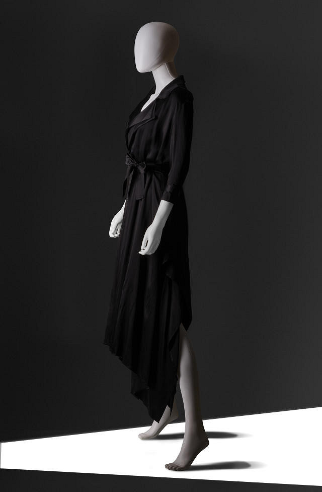 Квинтэссенция «тихой роскоши» – платье Кэролин Биссет-Кеннеди – будет выставлено на торги