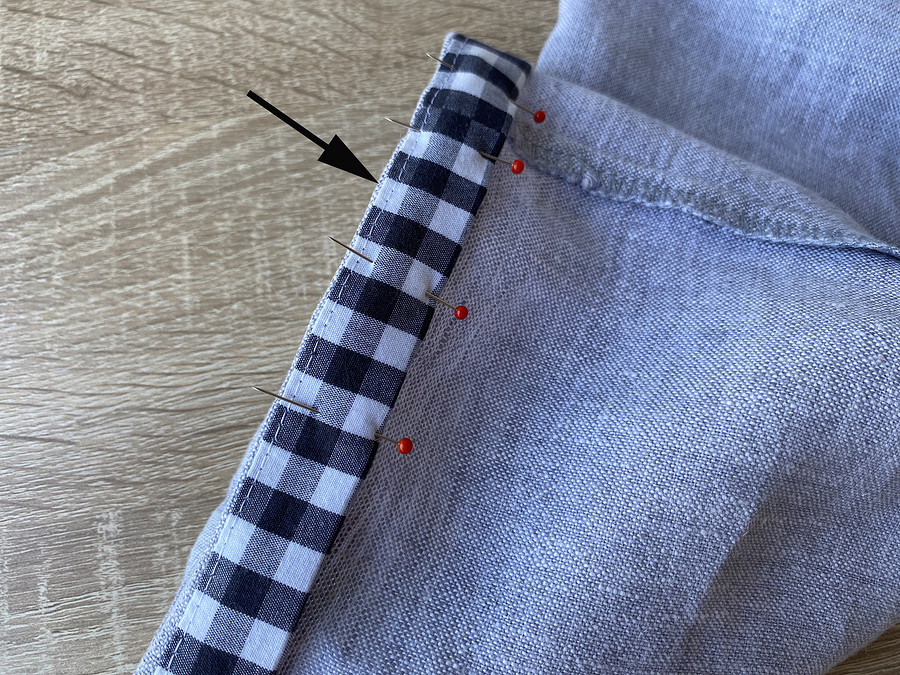 Как подшить льняные брюки с помощью фальшивой подгибки