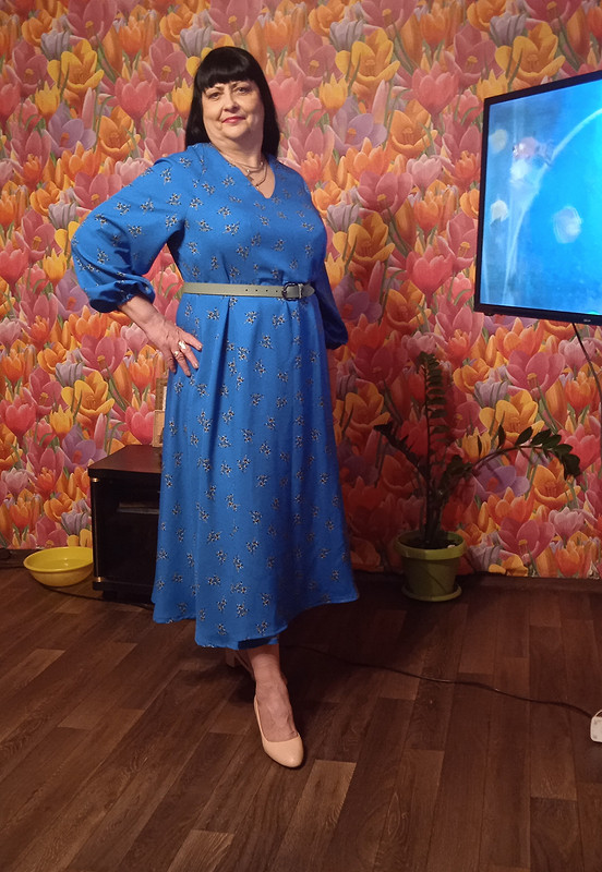 Голубое платье от  Lionella