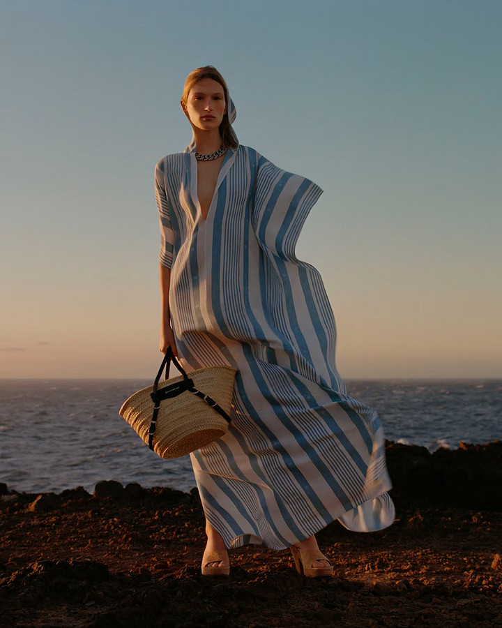 Givenchy выпустил пляжную коллекцию 2024