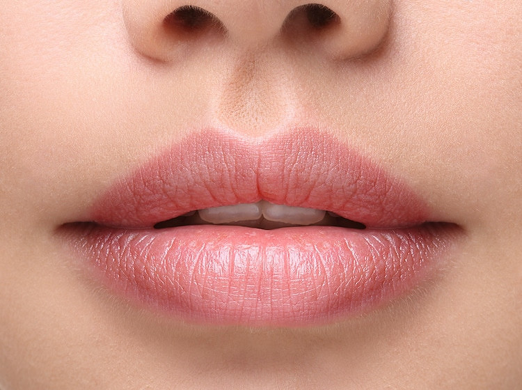 Как подобрать помаду для губ: секреты выбора и пошаговая инструкция