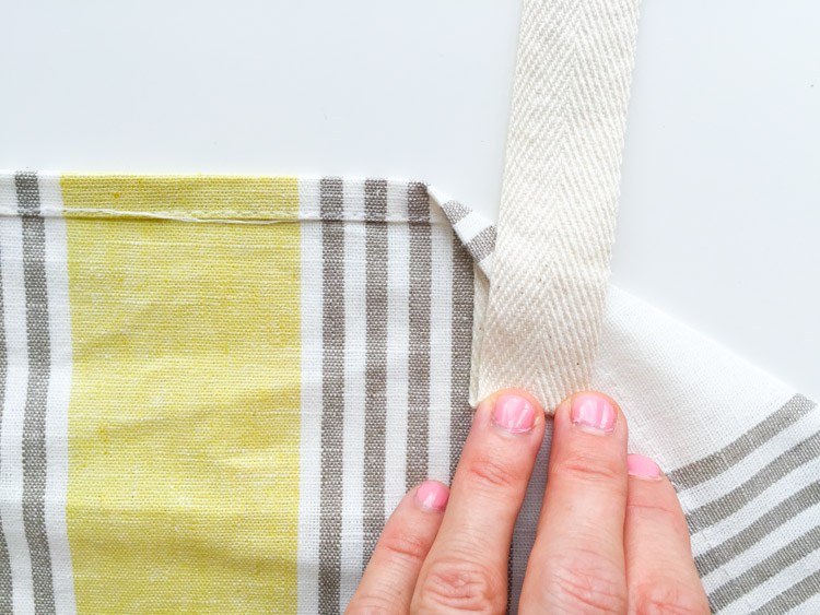 Как сшить детский фартук из полотенца