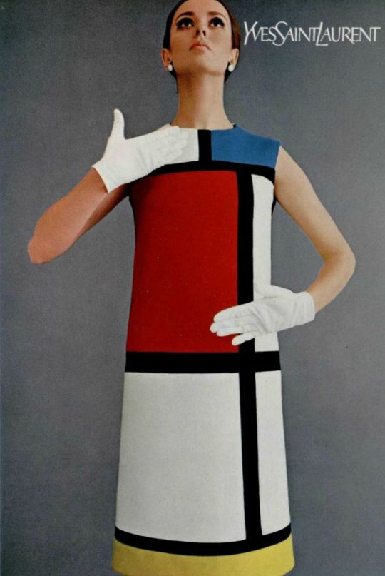 Мини-платье А-силуэта – мода 60-х