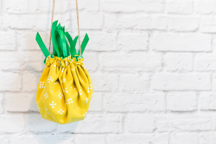 Как сшить сумку-мешочек в виде ананаса 