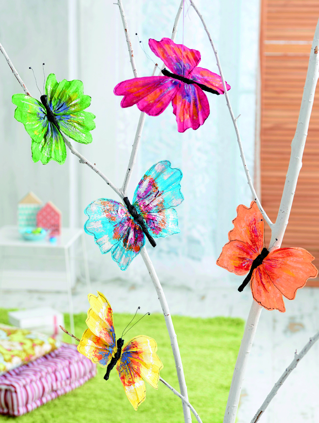 Бабочки из шёлковой гофрированной бумаги своими руками