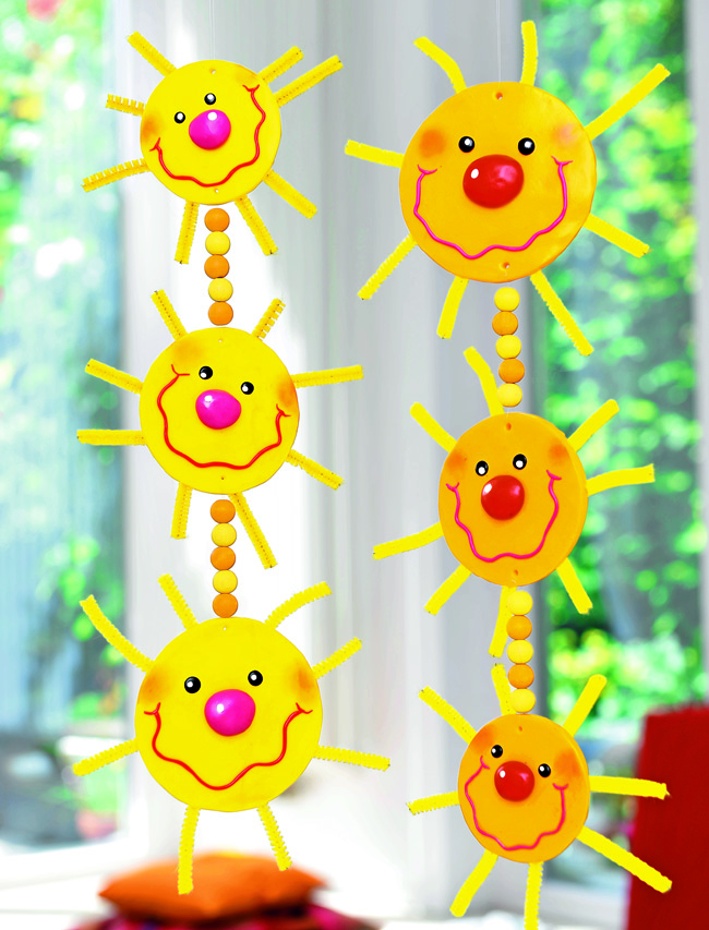 Солнечный дождик: декоративные подвески к Масленице